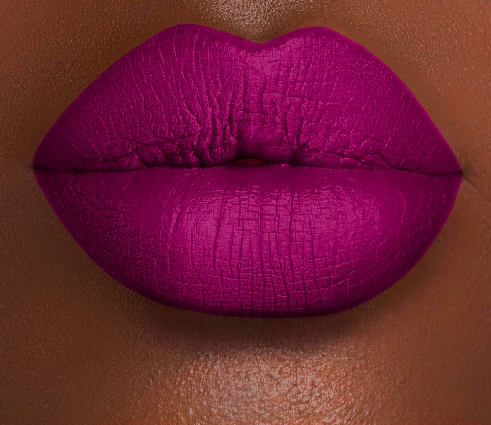 ORLEANDER  : HOLLY WAND | VELVET LIQUID LIPCHROMA