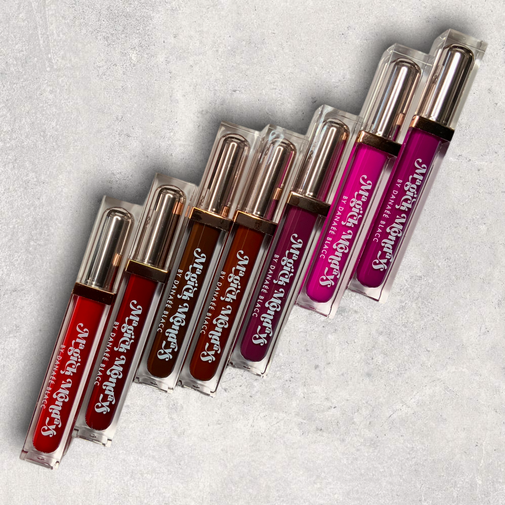 RABBIT FOOT : HOLLY WAND | VELVET LIQUID LIPCHROMA